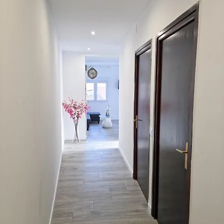 Sirena 3 شقة يوريت دي مار